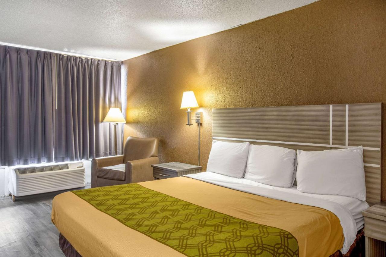 Econo Lodge Choice Hotels I 95 Savannah Gateway 24 Hour Fitness Center On Site Guest Laundry On Site Perkins Restaurant Georgetown Exterior photo