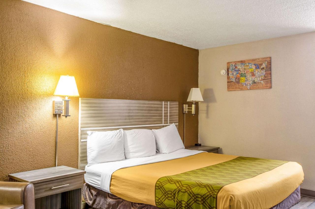 Econo Lodge Choice Hotels I 95 Savannah Gateway 24 Hour Fitness Center On Site Guest Laundry On Site Perkins Restaurant Georgetown Exterior photo