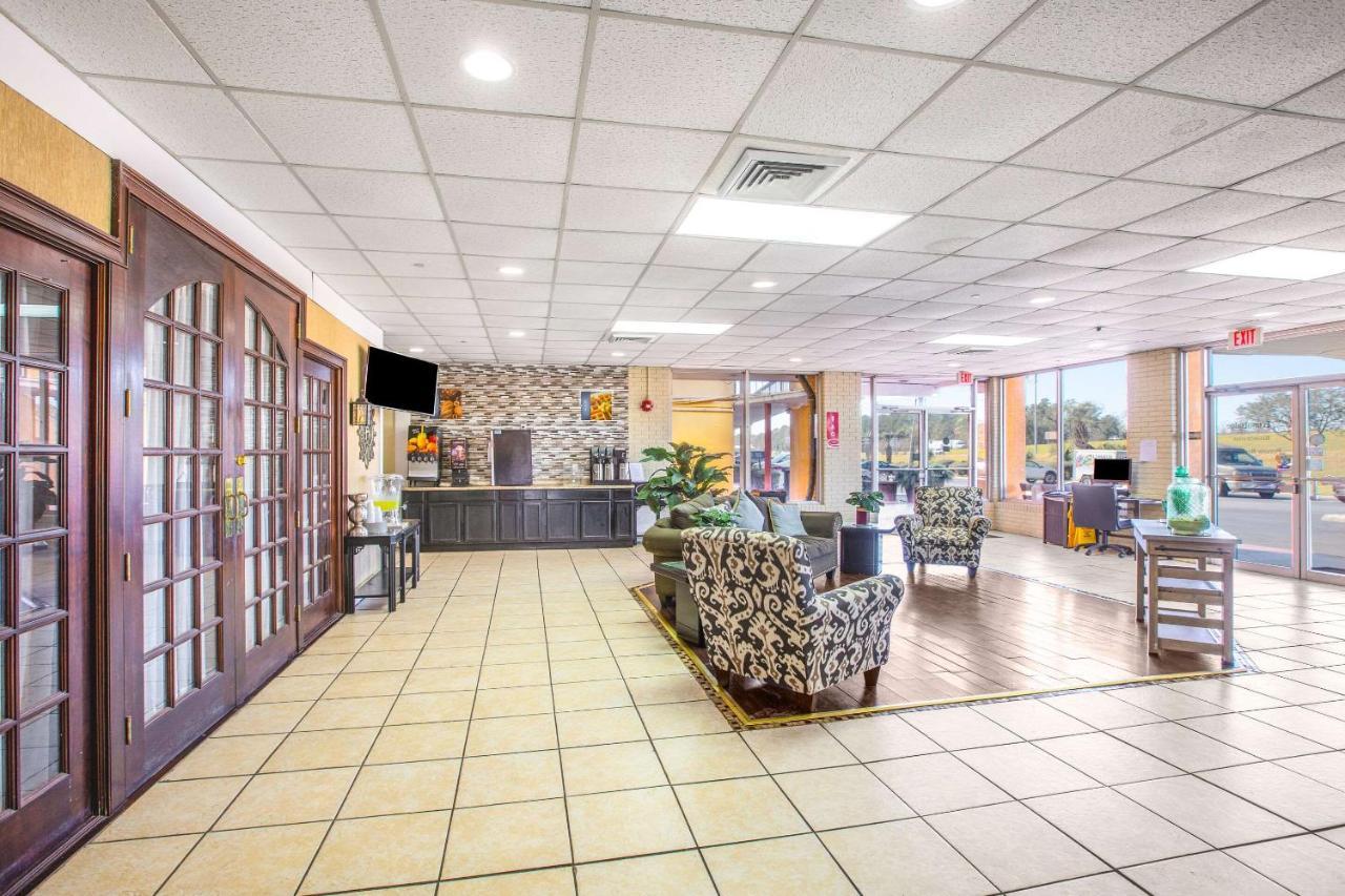 Econo Lodge Choice Hotels I 95 Savannah Gateway 24 Hour Fitness Center On Site Guest Laundry On Site Perkins Restaurant Georgetown Exterior photo